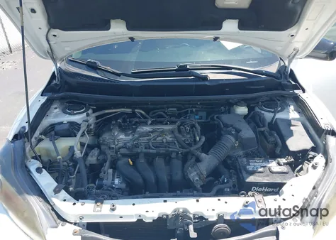 2010 Toyota Matrix z USA, uszkodzony, nr VIN 2T1KU4EE6AC325638